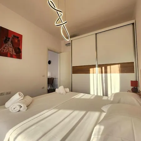 Central W 24h Self Check In Apartman Tirana