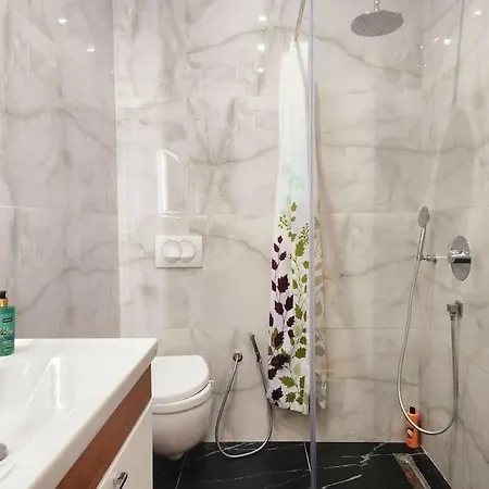 Apartman Central W 24h Self Check In Tirana